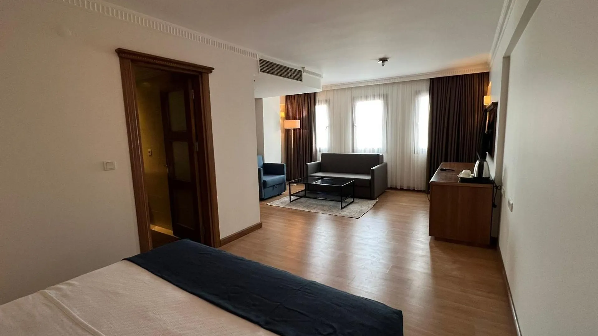 Istanblu Hotel&Spa Izmir 4*,